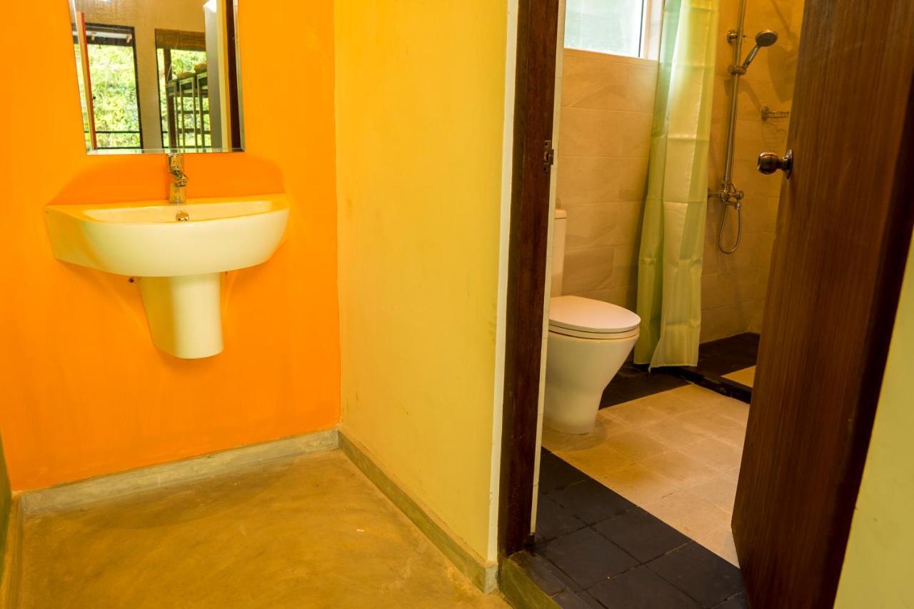 Bunk Station Hostel Ella Bagian luar foto
