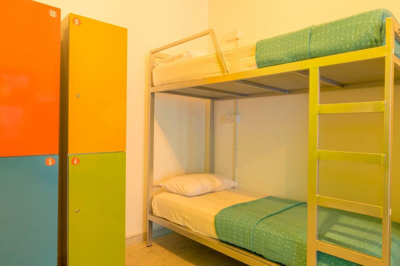 Bunk Station Hostel Ella Bagian luar foto